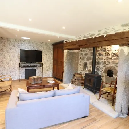 בית נופש Maison De Caractere Renovee, Piscine Privee, Calme, Proximite Monts Du Cantal Et Puy De Sancy - Fr-1-742-393